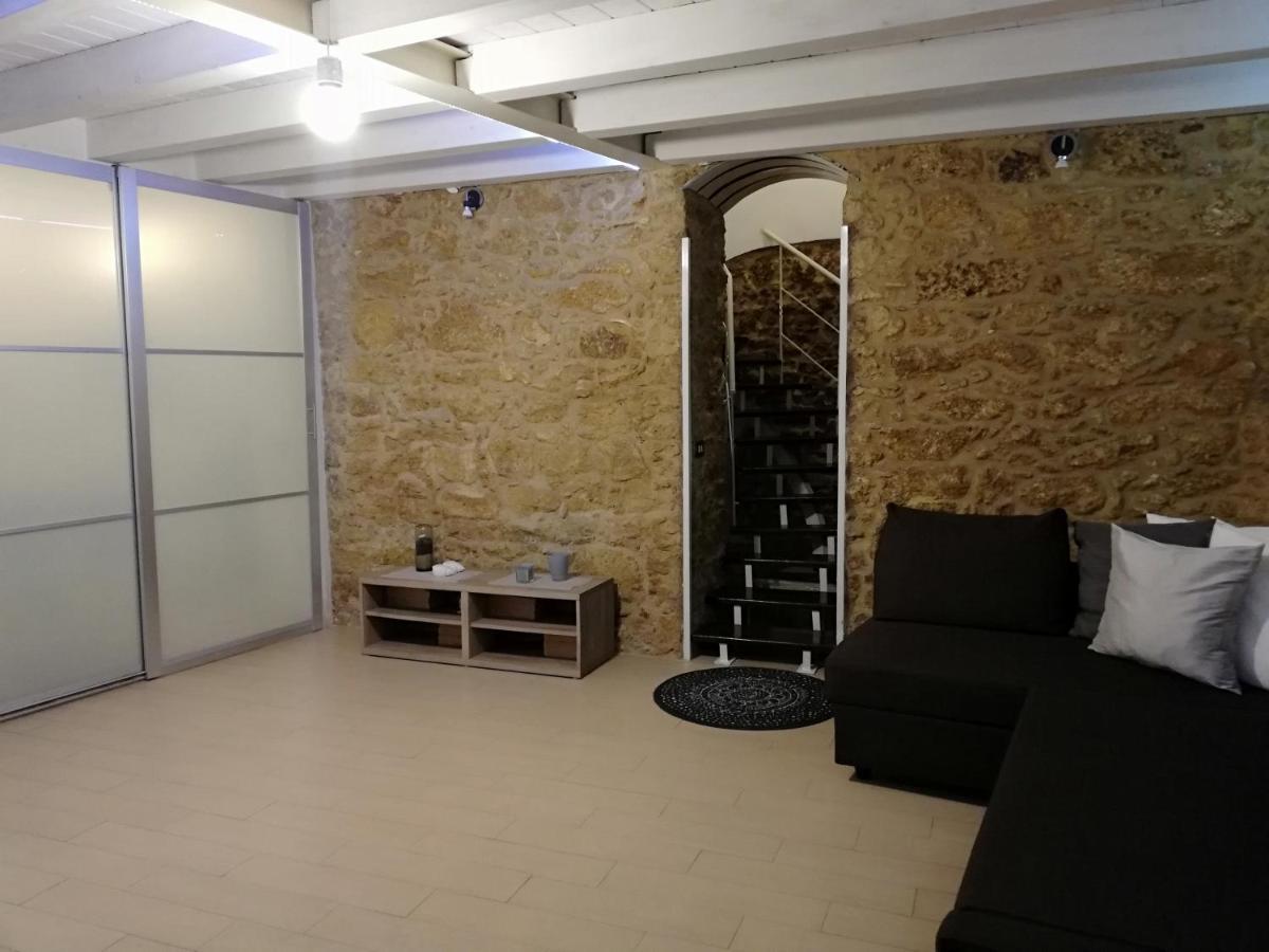 فندق Palazzo Sant'Elia كالتاجيروني المظهر الخارجي الصورة