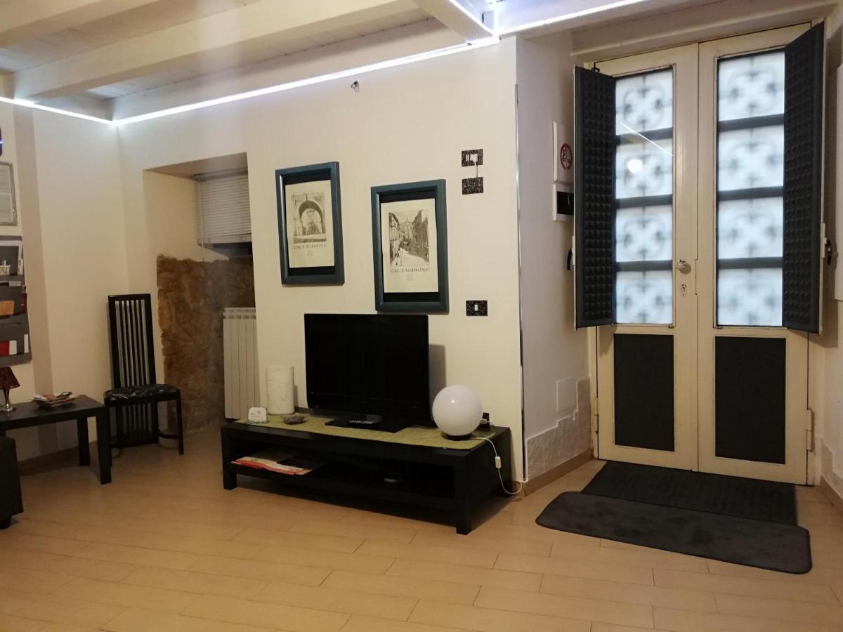 فندق Palazzo Sant'Elia كالتاجيروني المظهر الخارجي الصورة